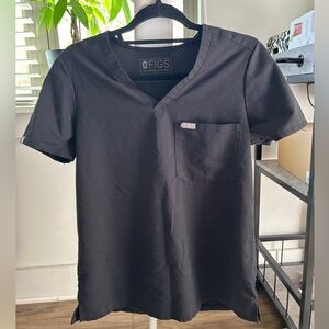 Like New Fig Scrubs – Women’s Size Small | Perfect for Work or Play!